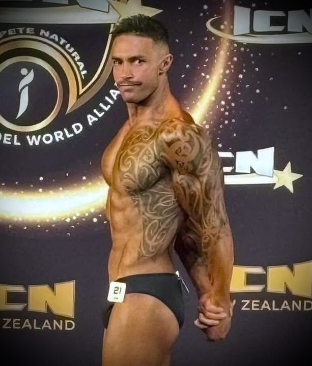 Hens Knights Life Drawing Model profile photo of Dillon
